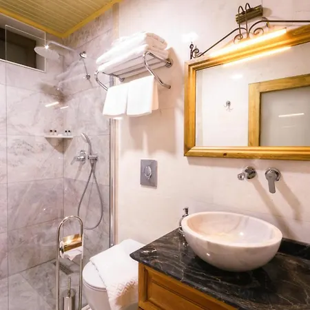 Sapphire Stone Hotel 4*